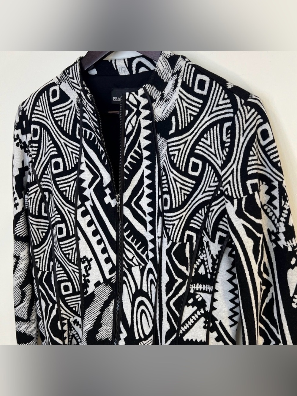 Frank Lyman Design Black White Ikat Faux Leather Knit Blazer Jacket Size 8 - Picture 3 of 16
